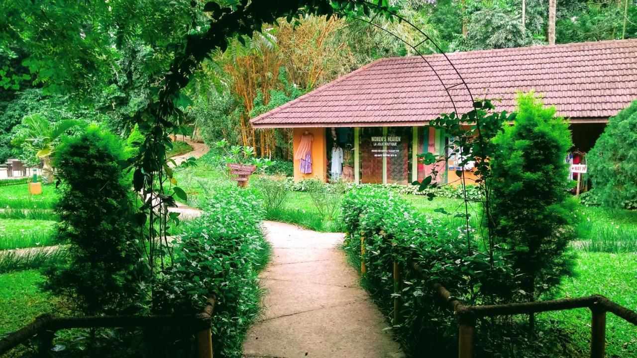 Готель Abad Green Forest Thekkady Kumily Екстер'єр фото